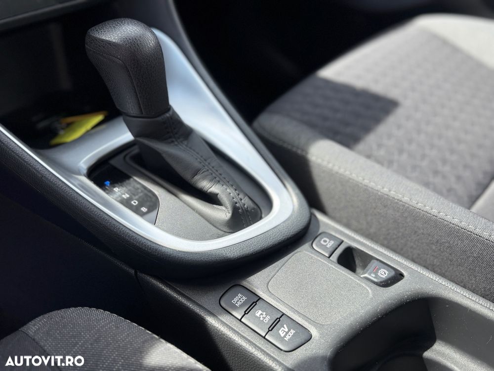 Toyota Yaris 1.5 VVT-i Business Edition - 8