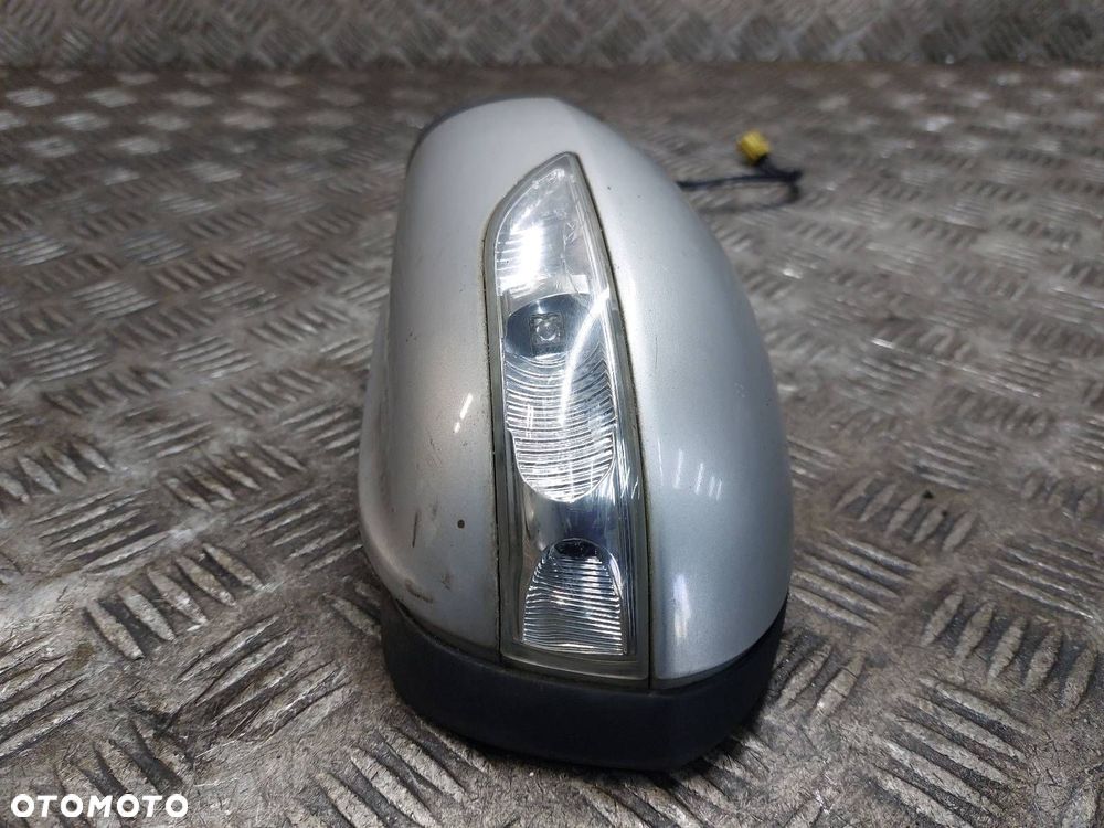 LUSTERKO LEWE ELEKTRYCZNE MERCEDES-BENZ W245 748 9 PIN EU ID: 239606 - 2