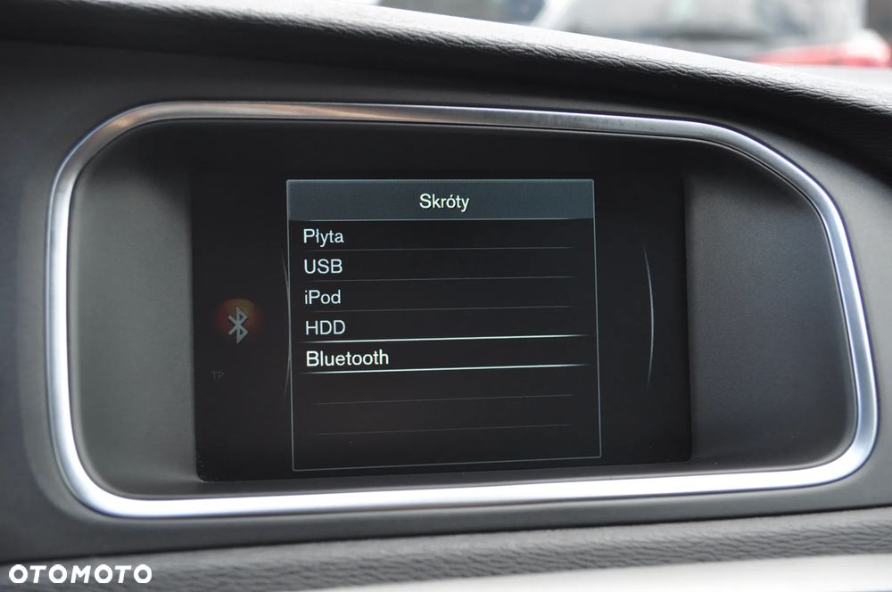 Volvo V40 T2 Momentum - 20