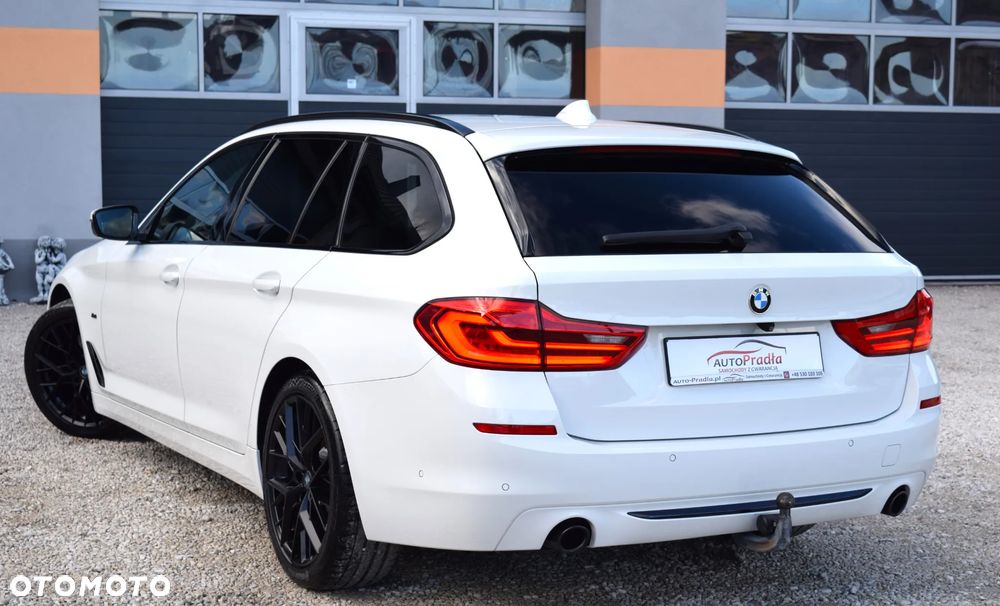 BMW Seria 5 525d Touring Sport Line - 10