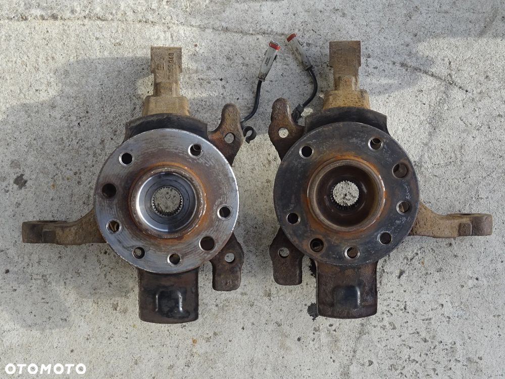 ZWROTNICA PIASTA CZUJNIK ABS PRZÓD 5x110 OPEL ASTRA H ZAFIRA B 1,7 1,9 1,6 1,8 2,0 2,2 - 1