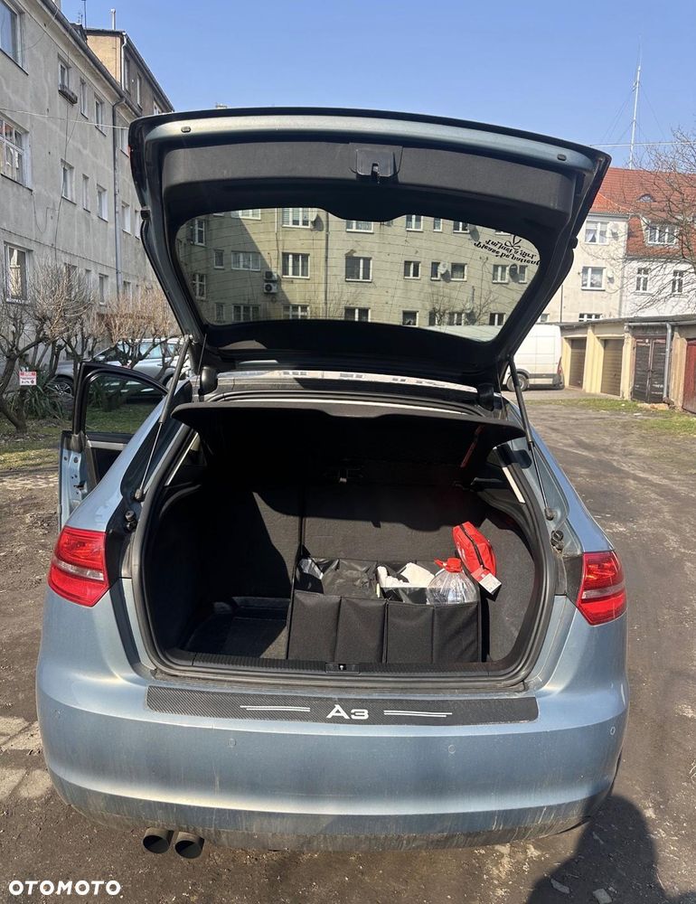 Audi A3 Sportback 2.0 TDI DPF S tronic S line Sportpaket - 9