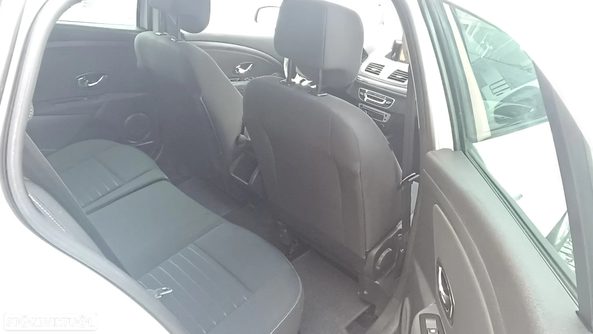 Renault Mégane Sport Tourer 1.5 dCi Limited SS - 9