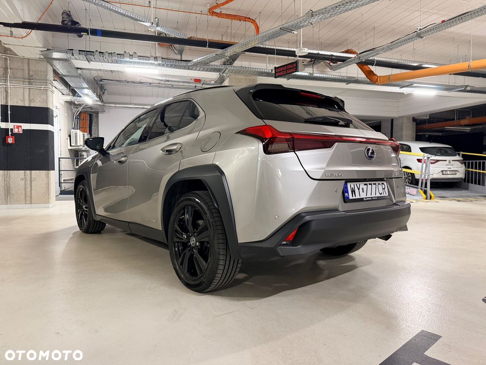 Lexus UX - 11