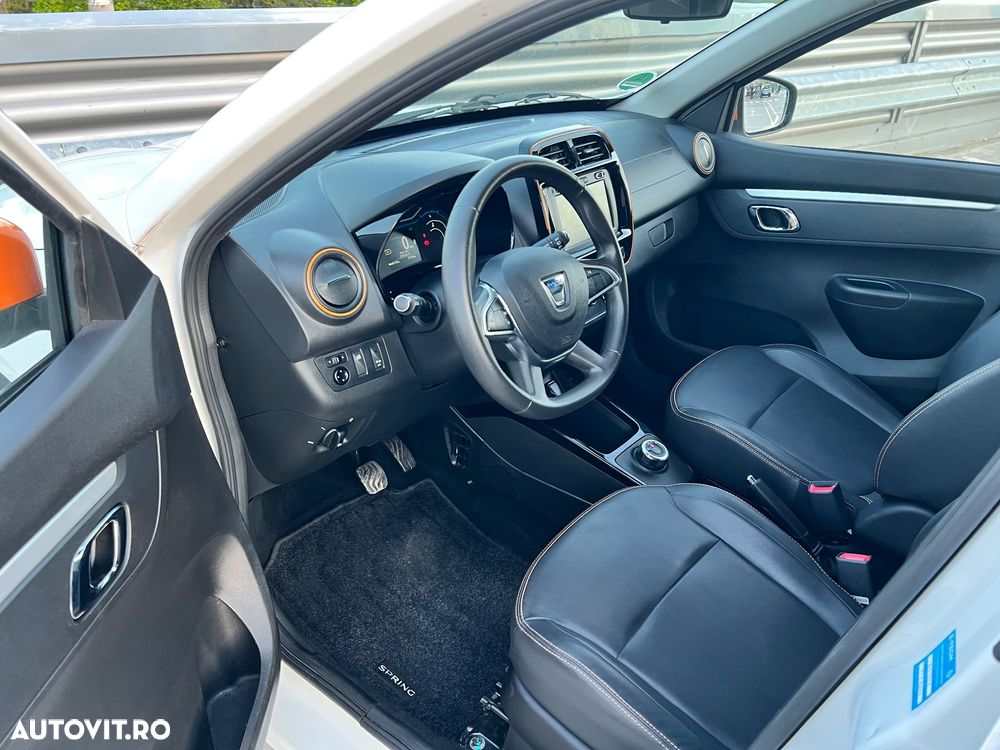 Dacia Spring Expression - 16