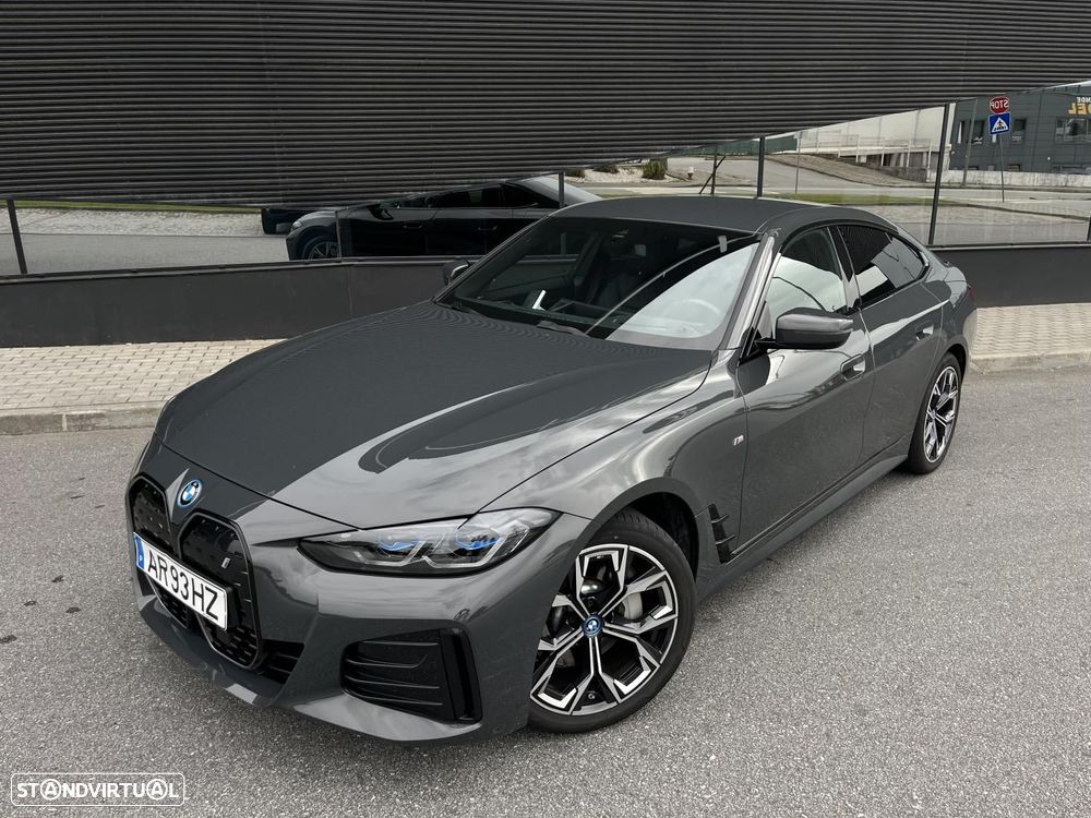 BMW i4 eDrive35 Desportiva M - 32