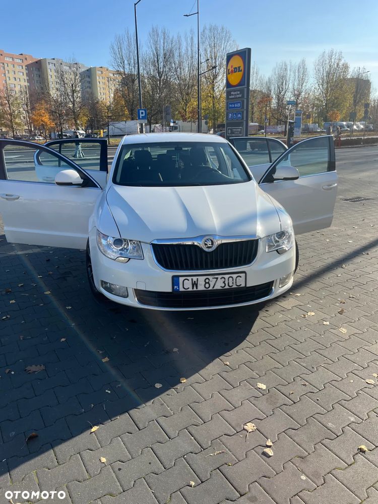 Skoda Superb 1.6 TDI Active - 11