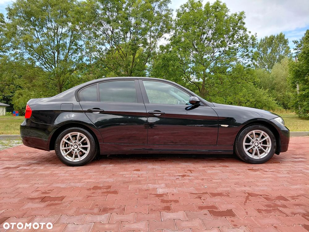 BMW Seria 3 - 36