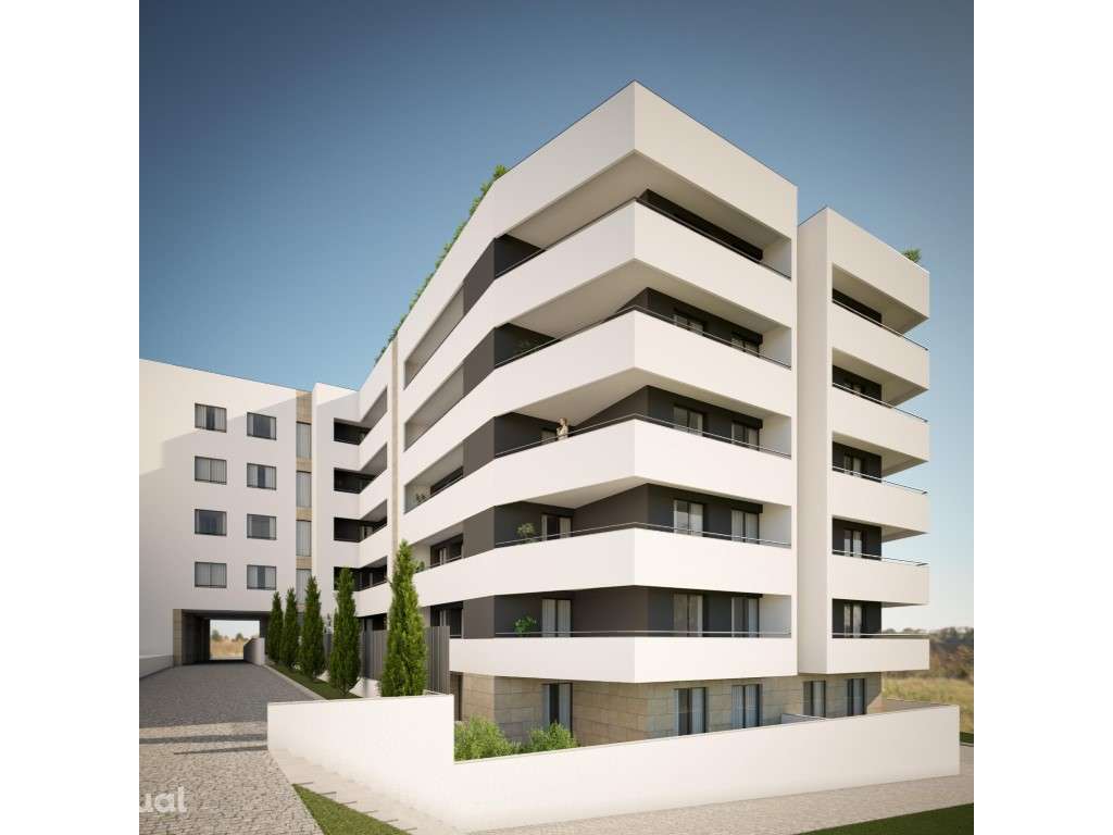 Apartamento T3+1, novo, varanda com churrasqueira; piscina e playgr... - Grande imagem: 2/19