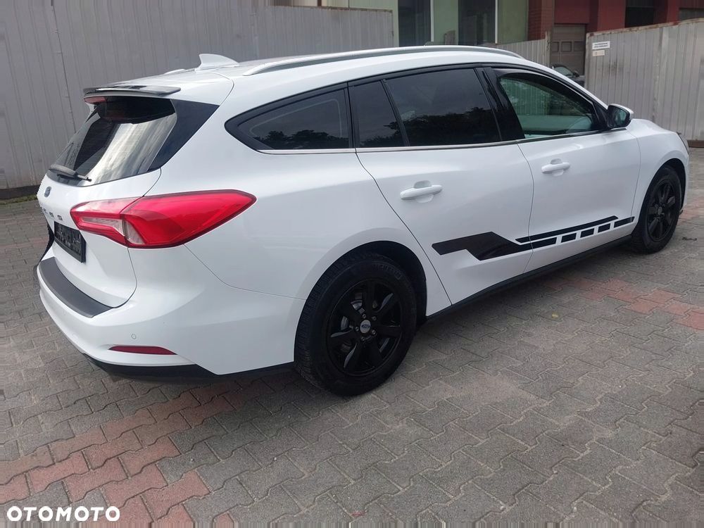 Ford Focus 1.5 EcoBlue Start-Stopp-System ST-LINE - 14
