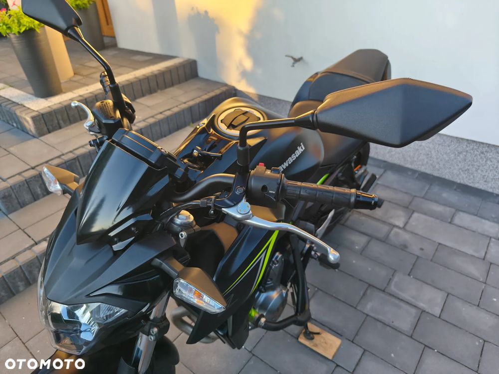 Kawasaki Z 650 - 25