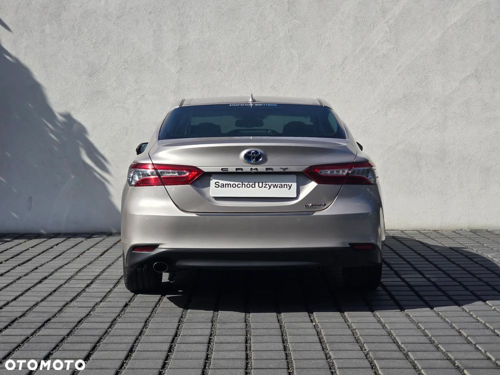 Toyota Camry 2.5 Hybrid Executive CVT - 5