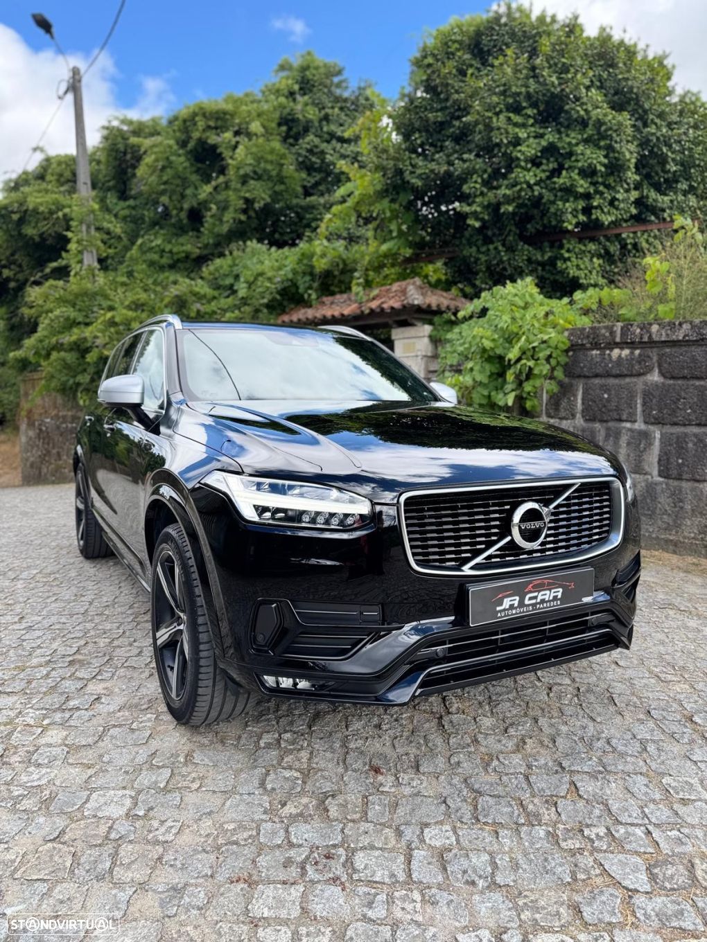 Volvo XC 90 2.0 D4 R-Design - 1