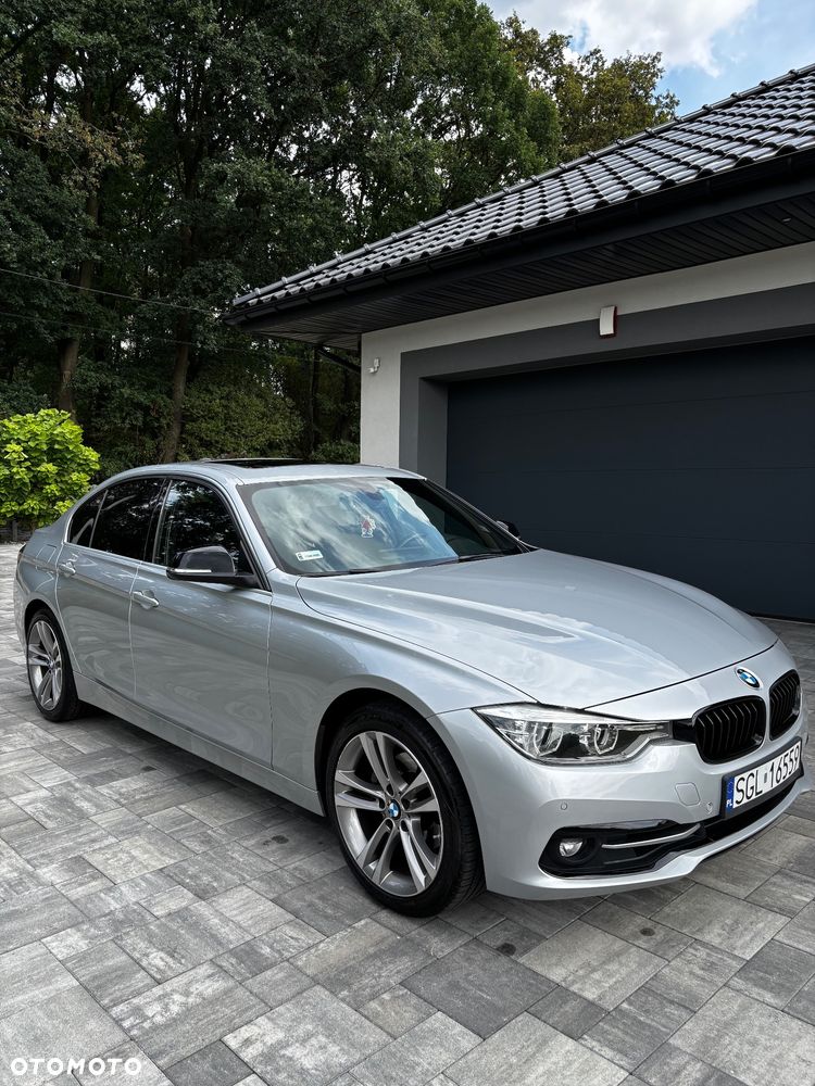BMW Seria 3 330i Sport Line - 3