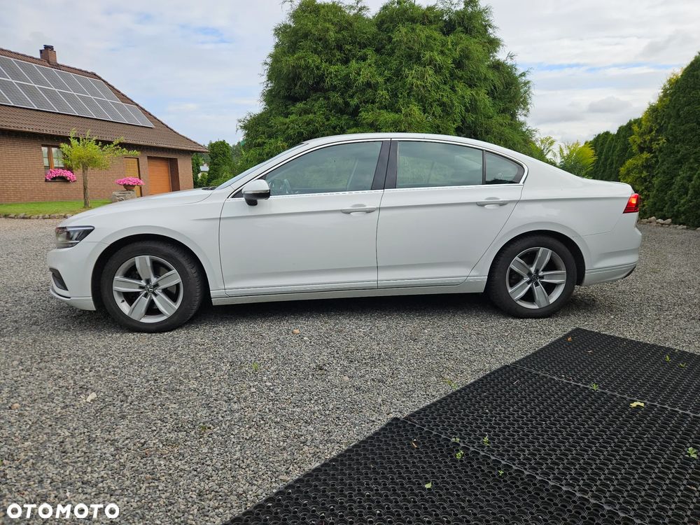 Volkswagen Passat 2.0 TSI Business DSG - 5