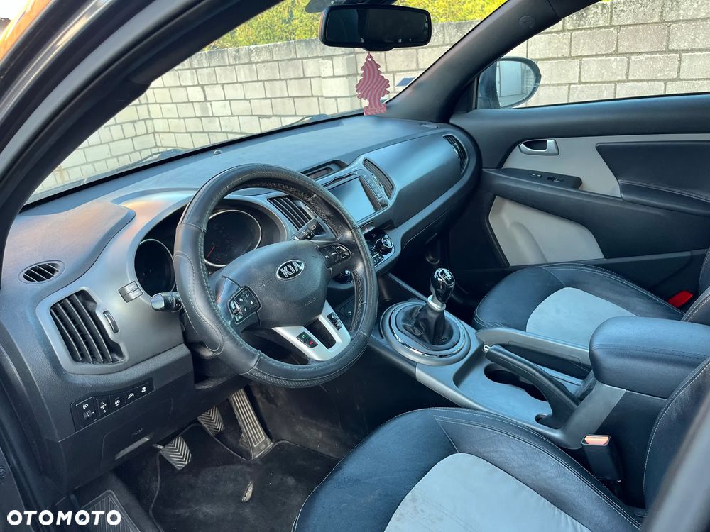 Kia Sportage - 10