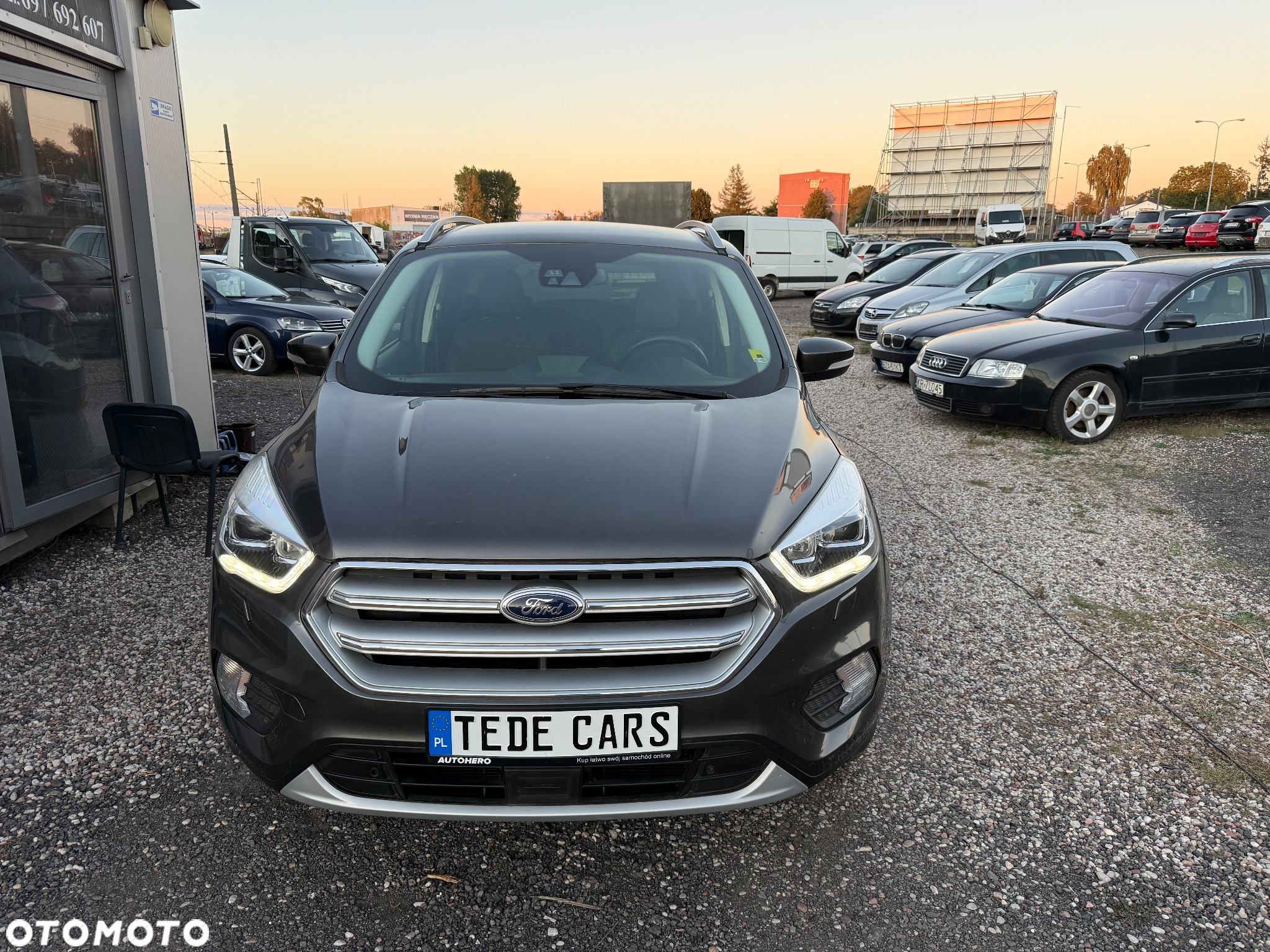 Ford Kuga 1.5 EcoBoost 2x4 Titanium - 8