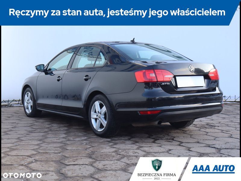 Volkswagen Jetta - 6