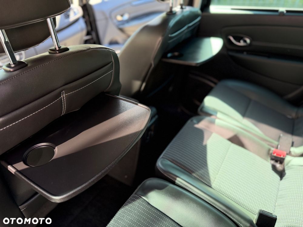 Renault Grand Scenic - 15