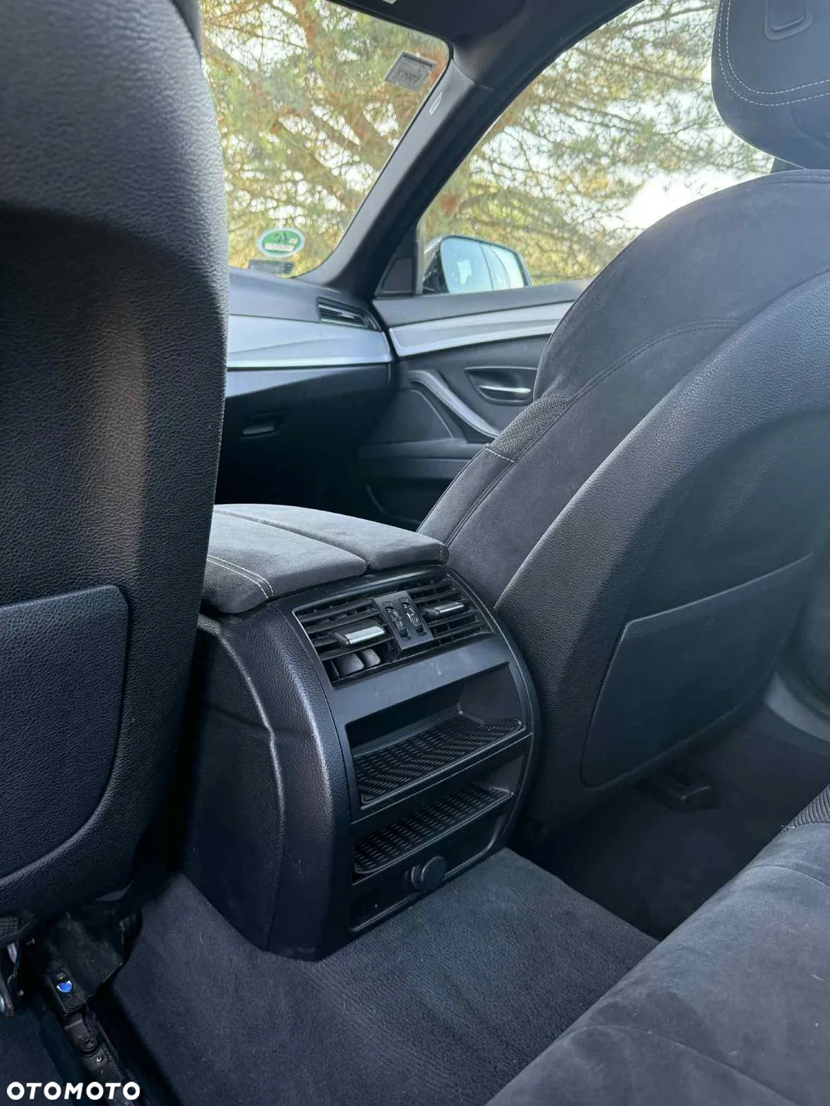 BMW Seria 5 520d xDrive - 15