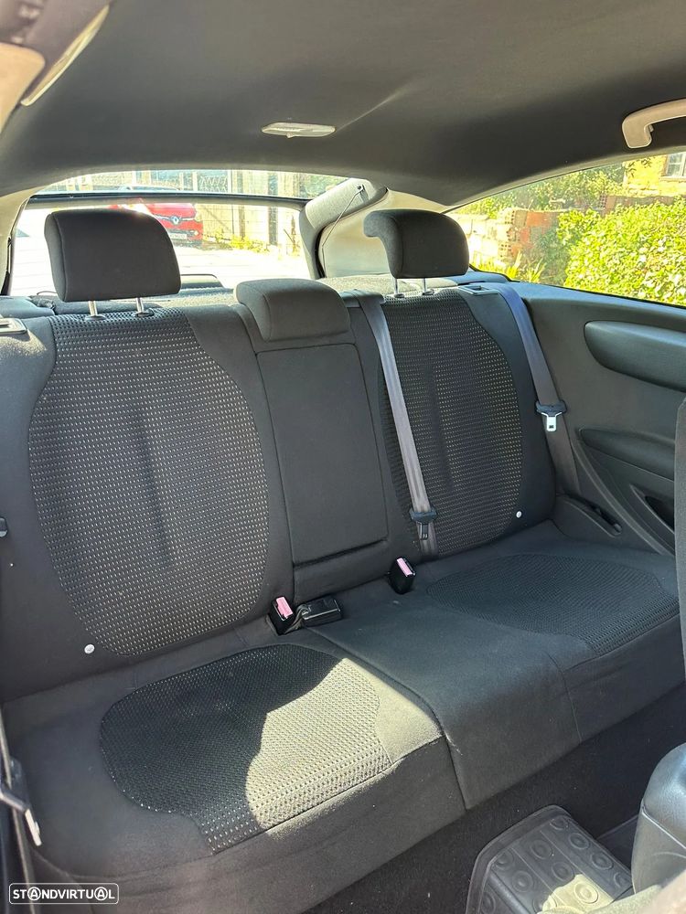 Citroën C4 1.6 HDi VTR Pack — fotografia 4