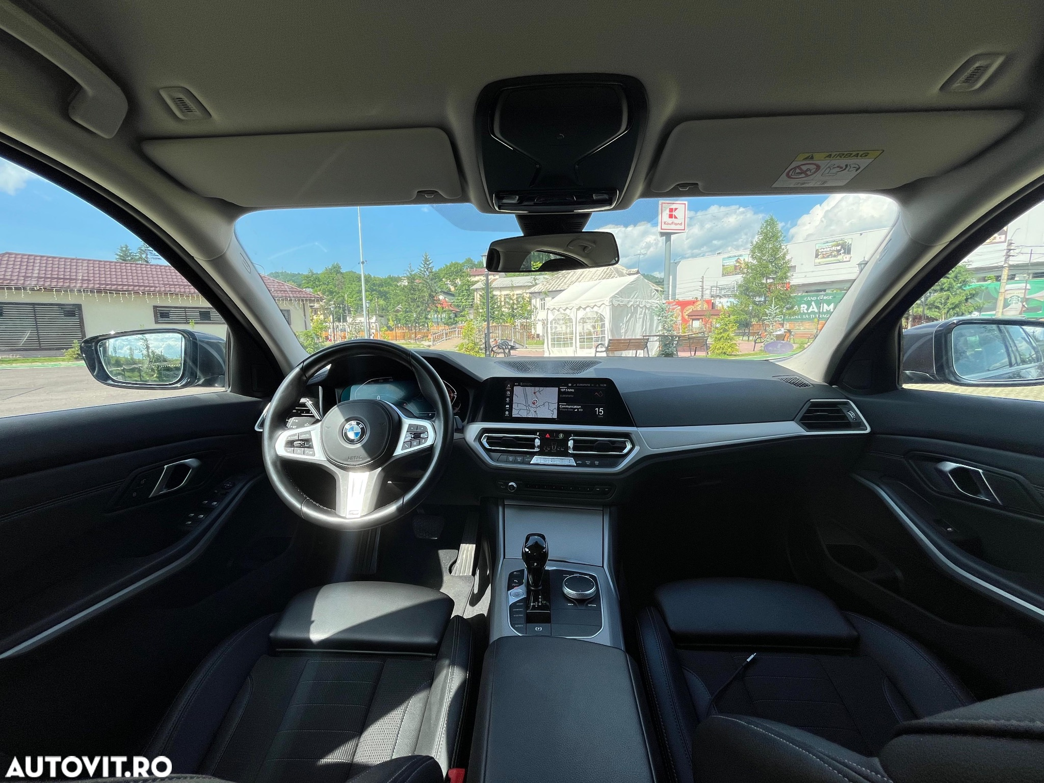 BMW Seria 3 318i AT - 39