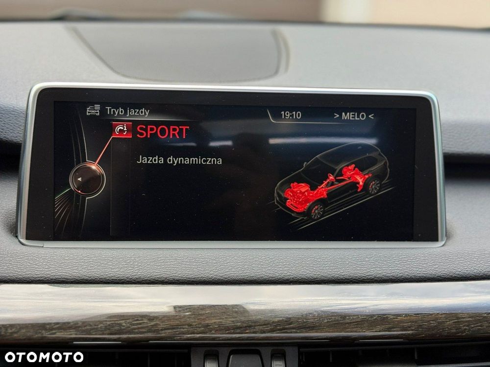 BMW X5 xDrive35i Sport-Aut - 32