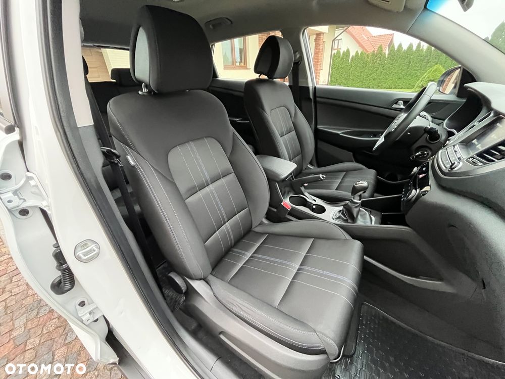 Hyundai Tucson 1.6 GDI BlueDrive Design 2WD - 26