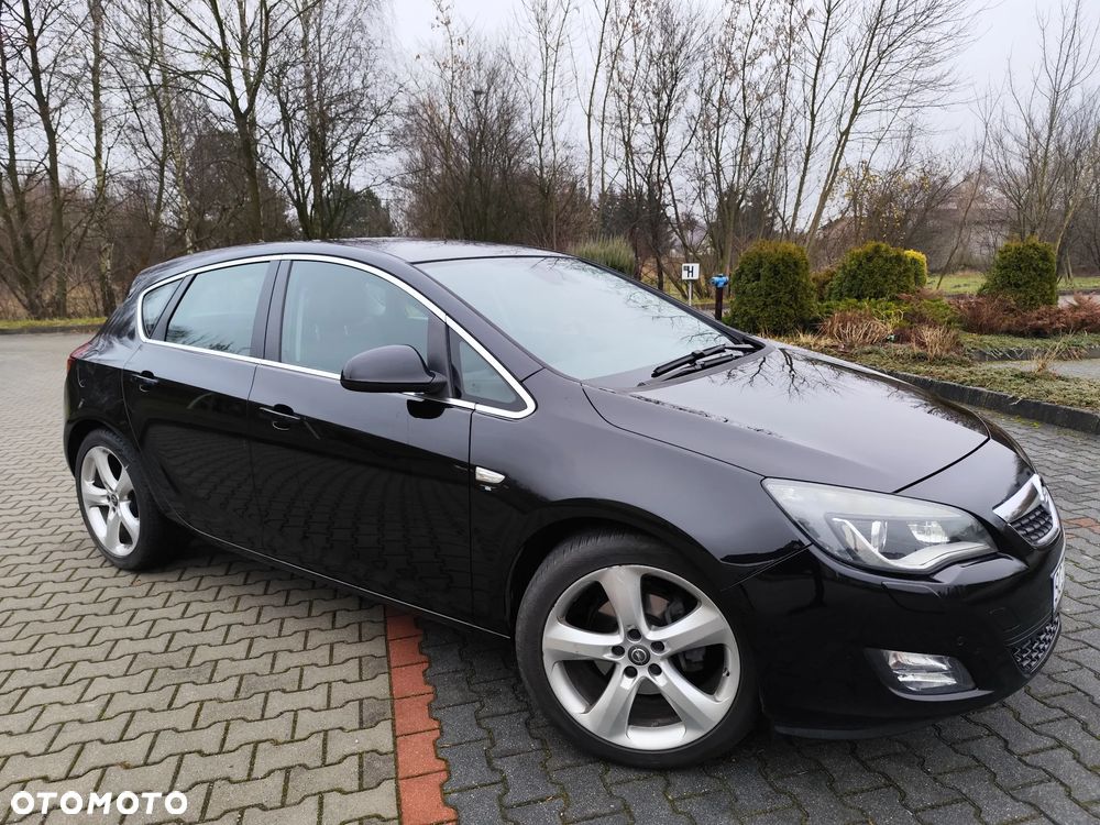 Opel Astra 1.6 T Cosmo - 3
