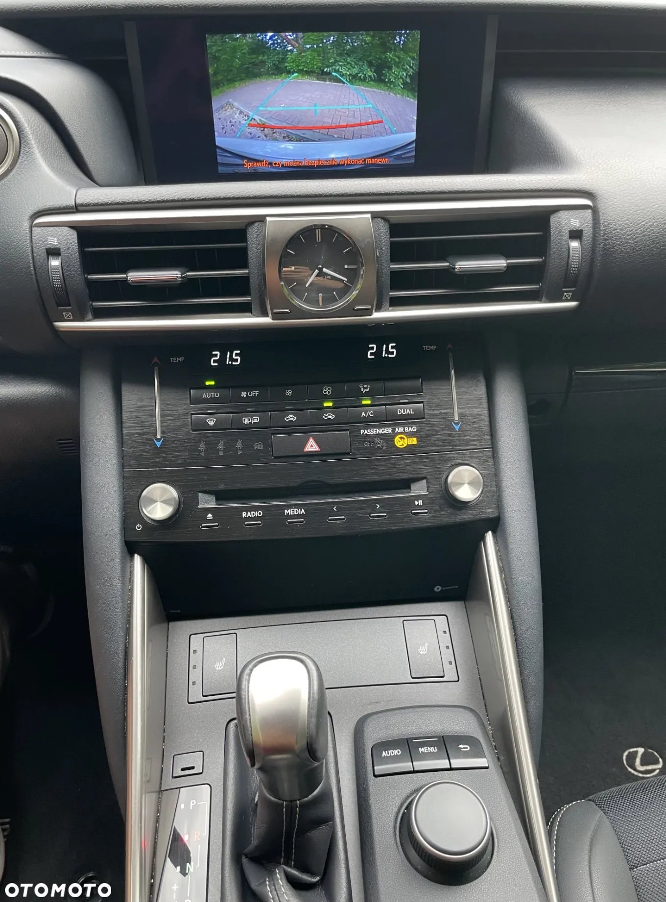Lexus IS 200t Elegance - 14