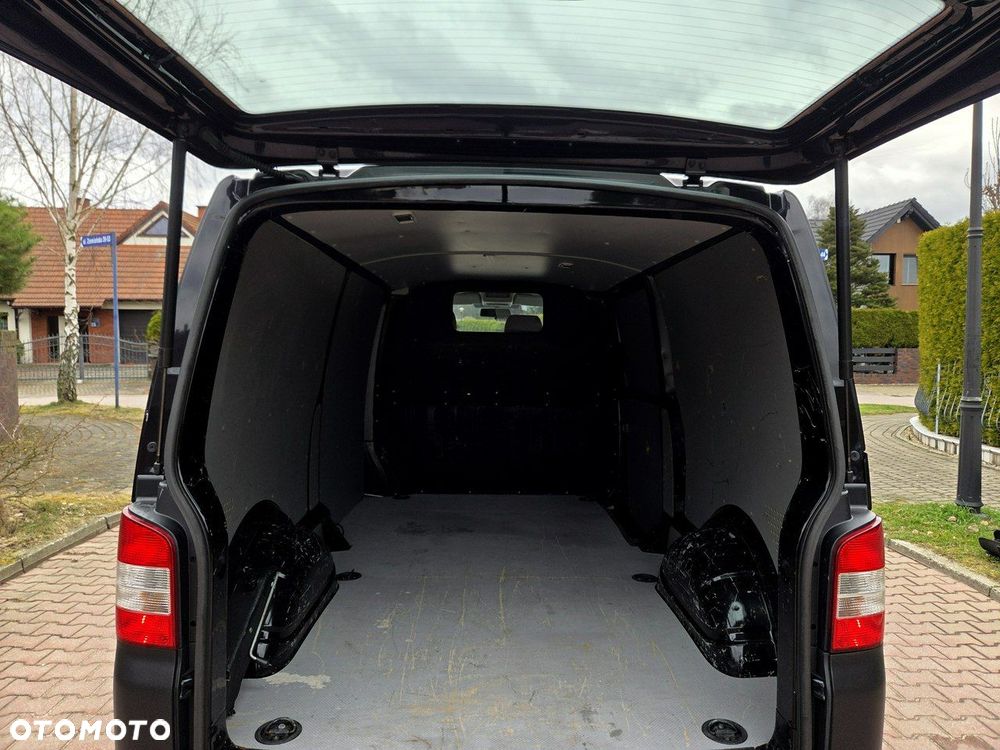 Volkswagen Transporter - 15