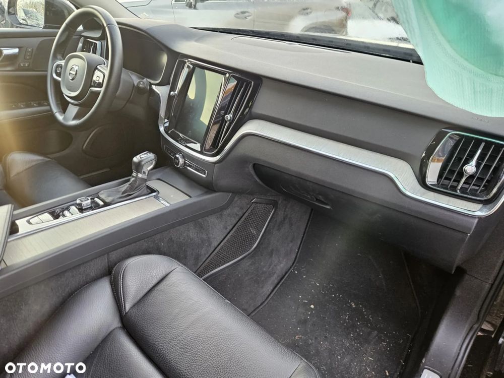 Volvo V60 D4 Inscription - 17