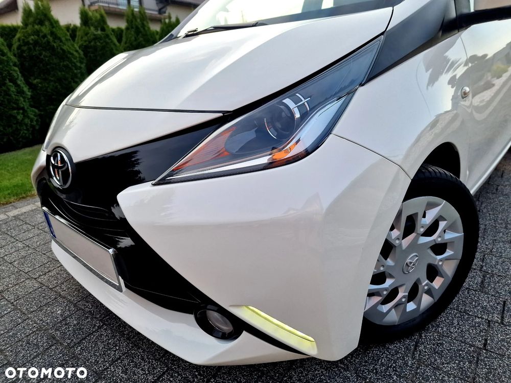 Toyota Aygo x-play - 2