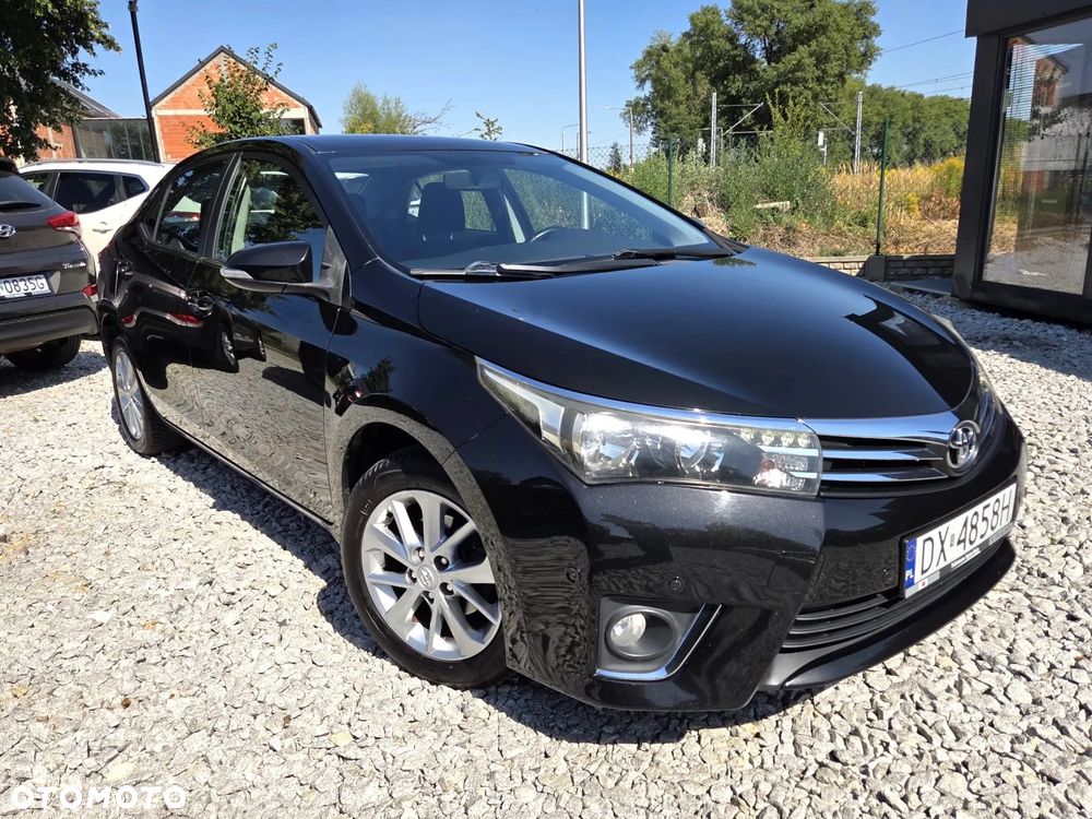 Toyota Corolla 1.6 Prestige EU6 - 12