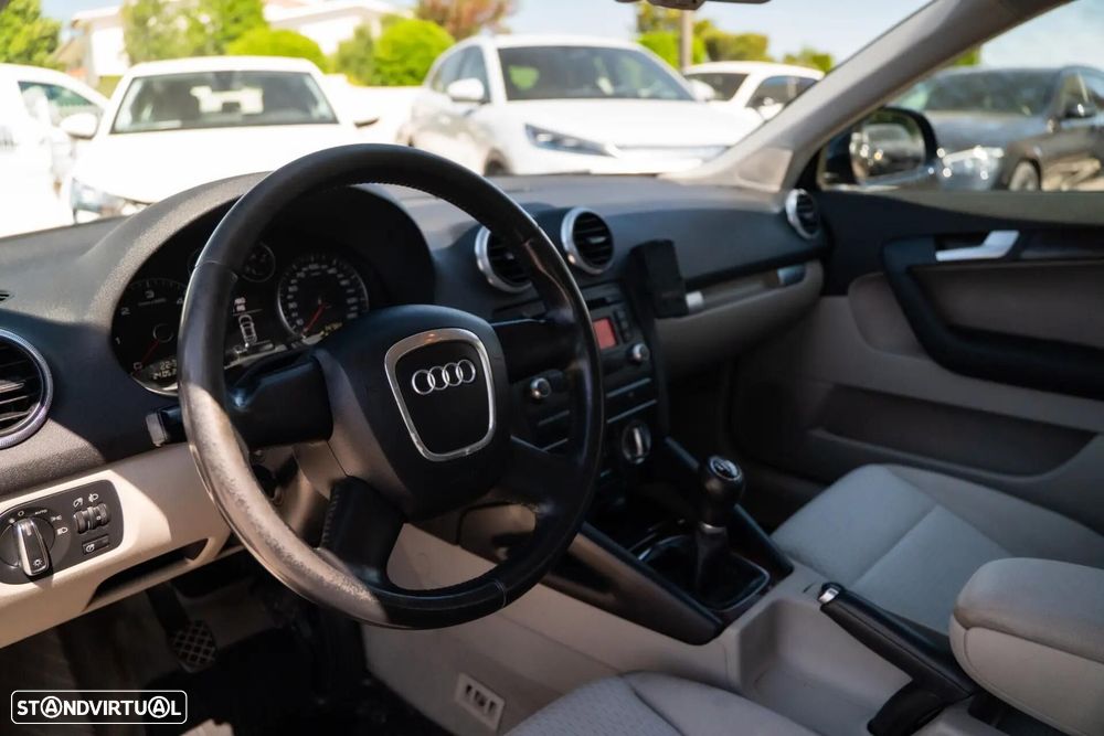 Audi A3 Sportback 2.0 TDi Attraction - 3