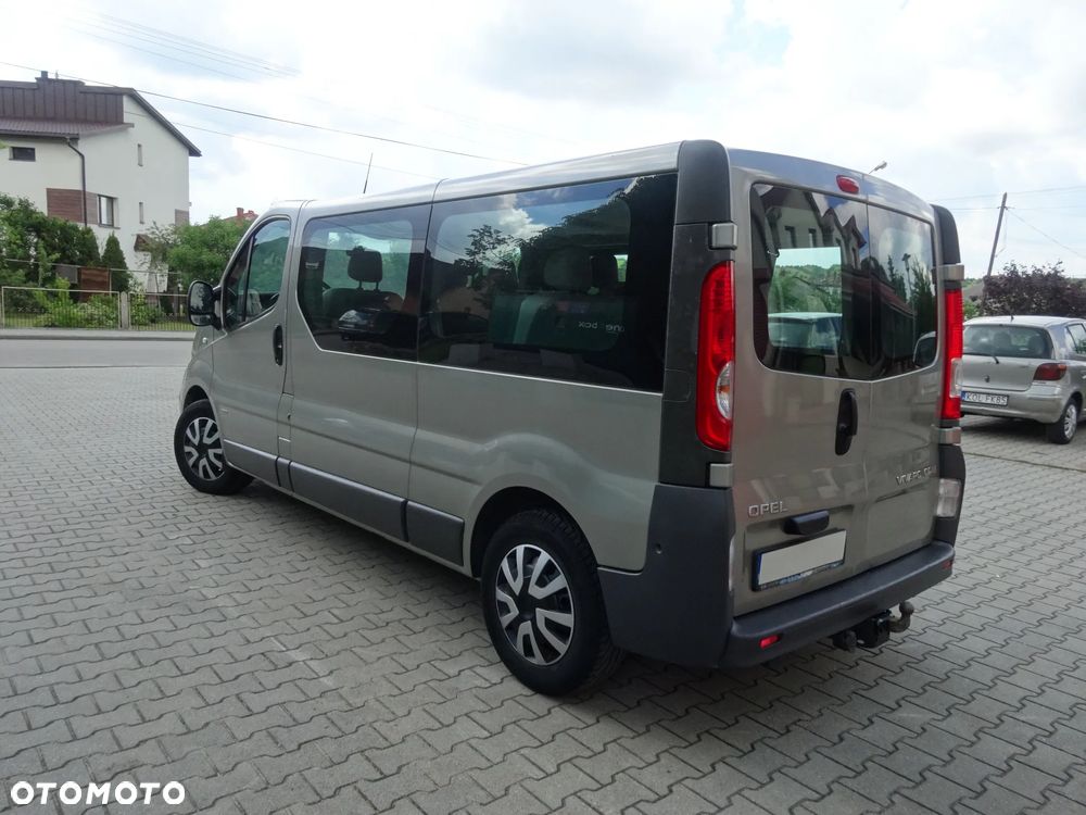 Opel Vivaro L2H1 2.9t Essentia - 6