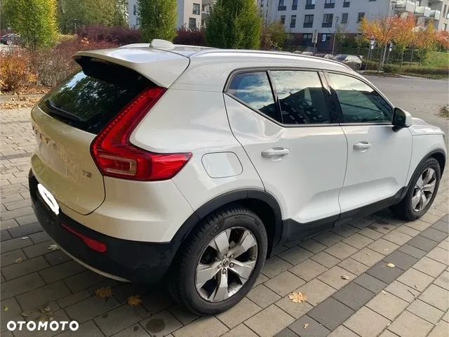 Volvo XC 40 T3 Momentum Pro - 1