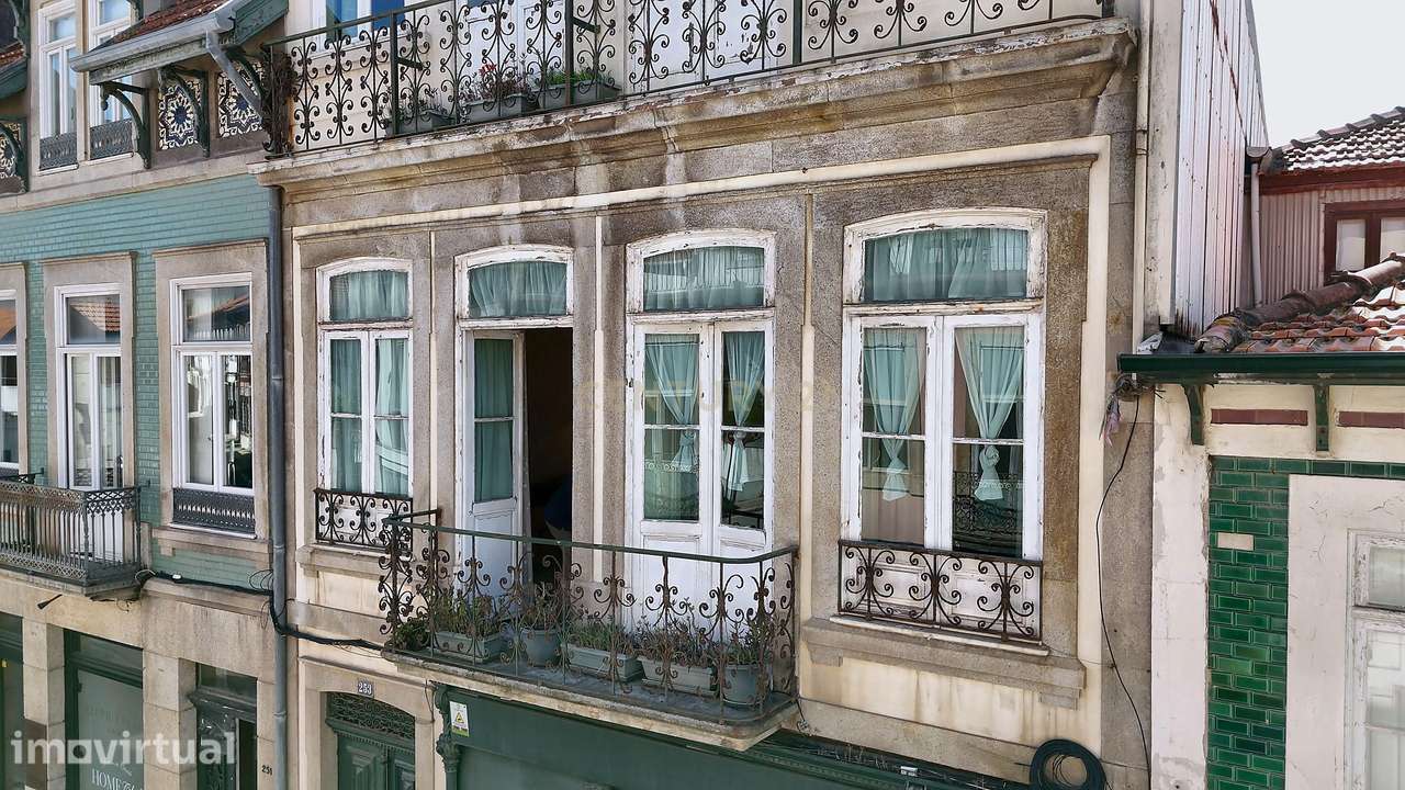 Moradia T4 com Vista de Mar | 164 m² | Foz do Douro | Para Renovar - Grande imagem: 4/60