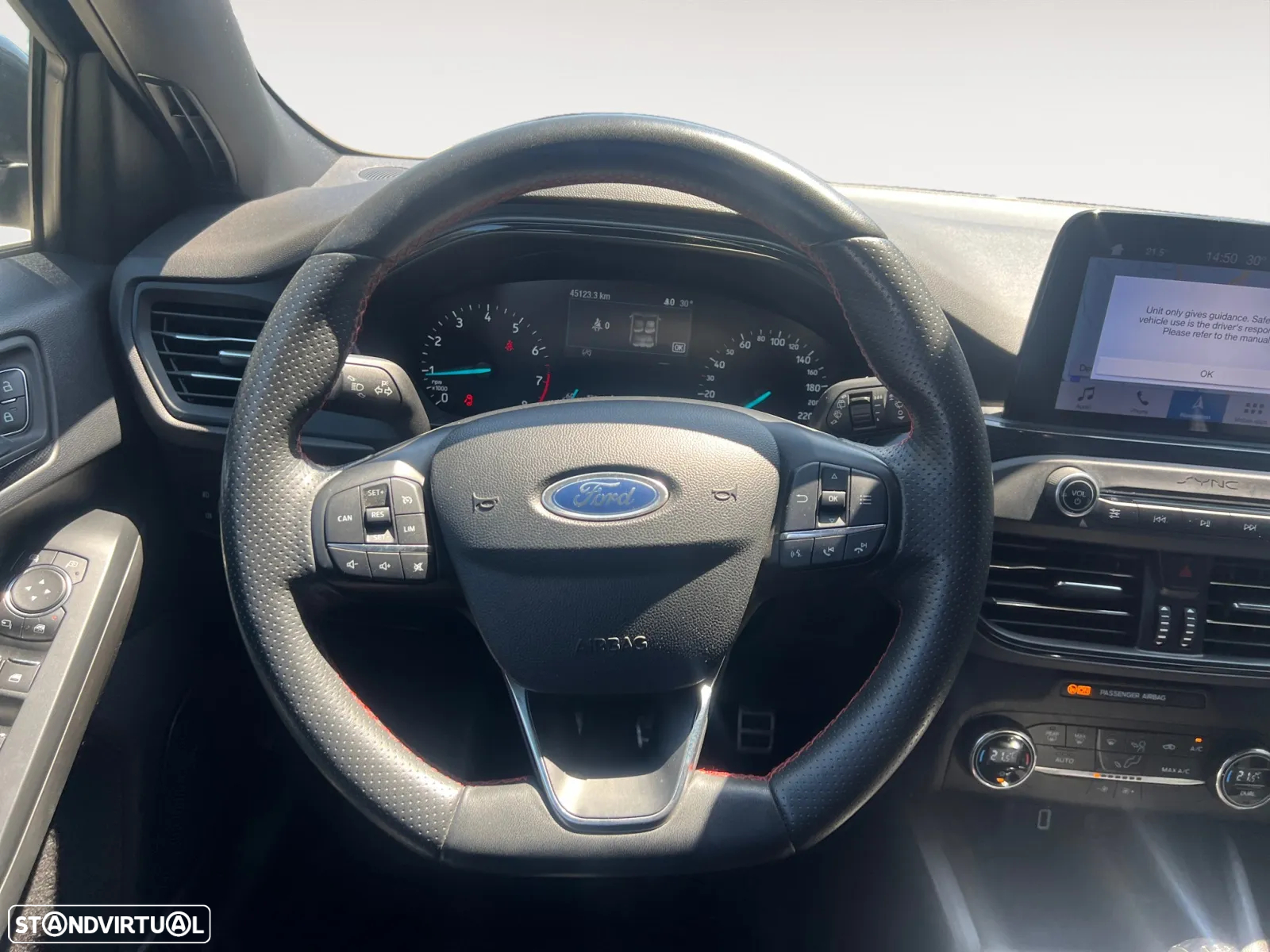 Ford Focus SW 1.0 EcoBoost MHEV ST-Line X - 13