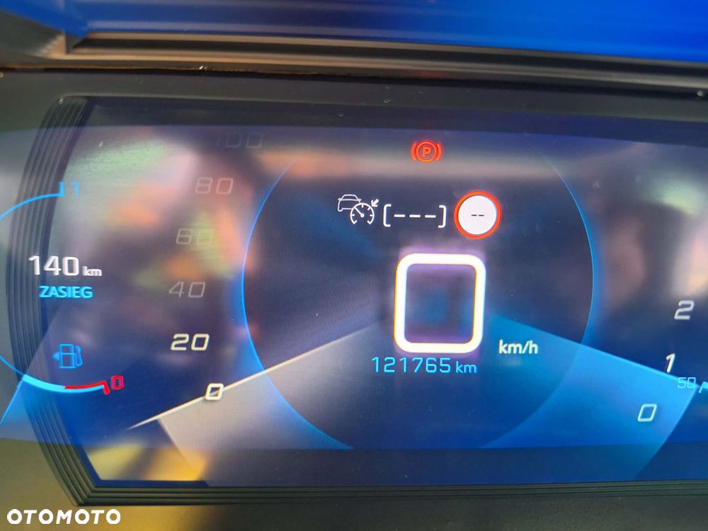 Peugeot 2008 BlueHDi 130 EAT8 Allure Pack - 27
