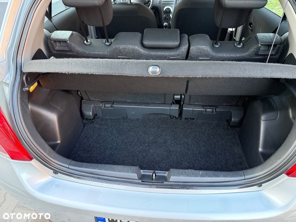 Toyota Yaris 1.33 2010 - 17