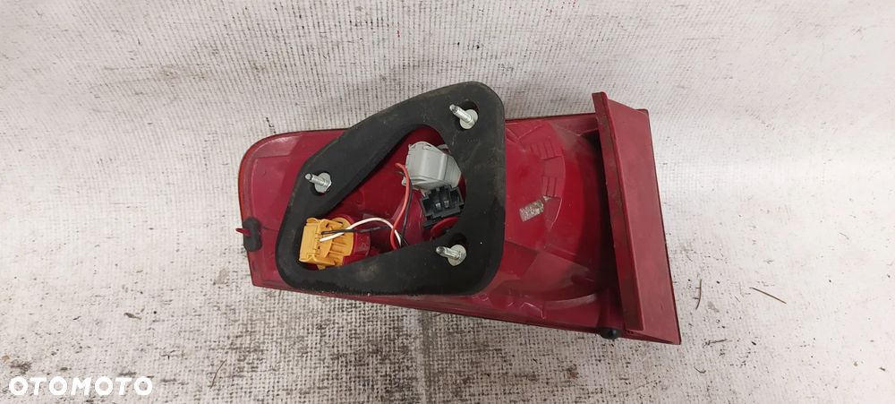.  TYL TYLNA LAMPA PRAWA SEAT ALTEA XL - 3