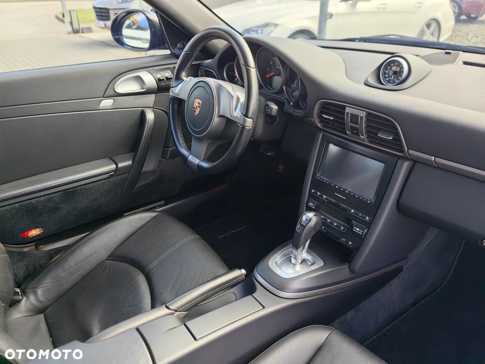 Porsche 911 Carrera PDK - 18