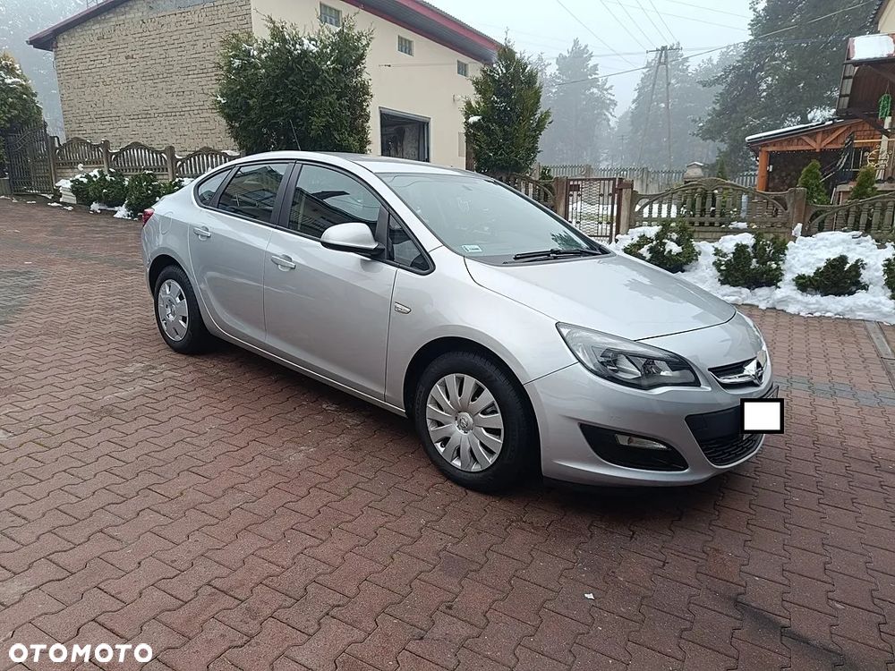 Opel Astra 1.6 Cosmo - 2