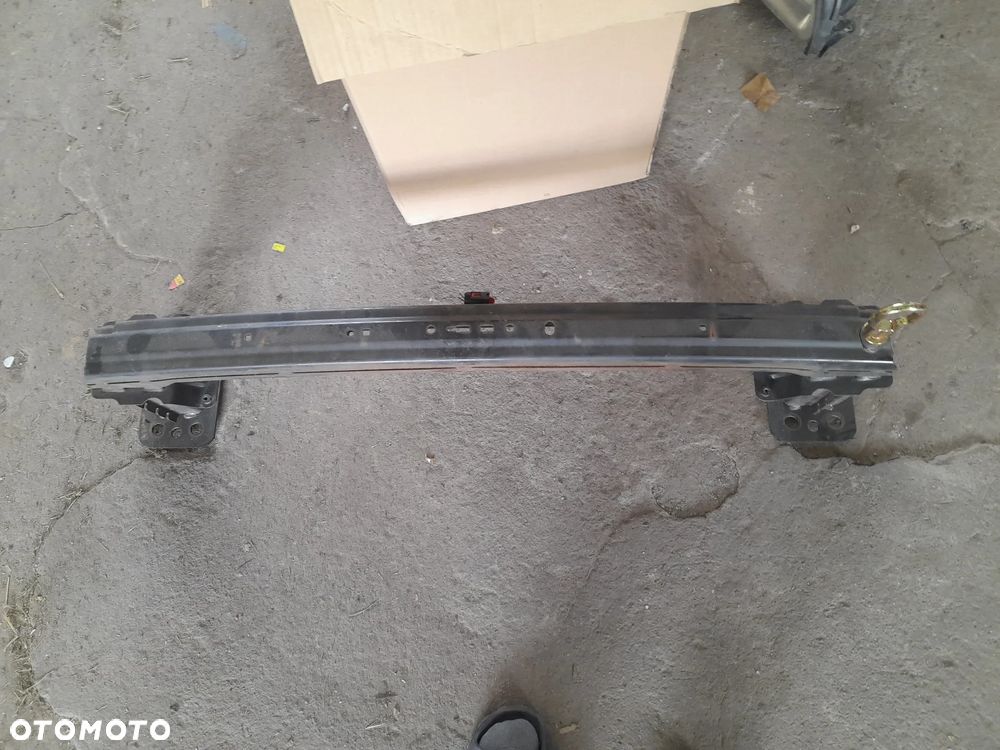 FORD FIESTA MK6  maska 44 - 7