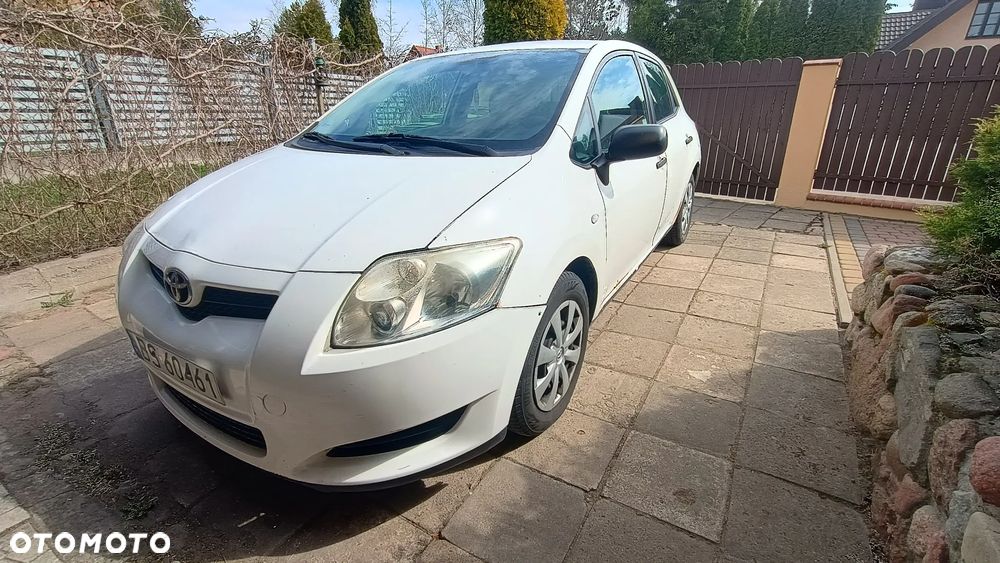 Toyota Auris 1.4 D-4D Terra - 3