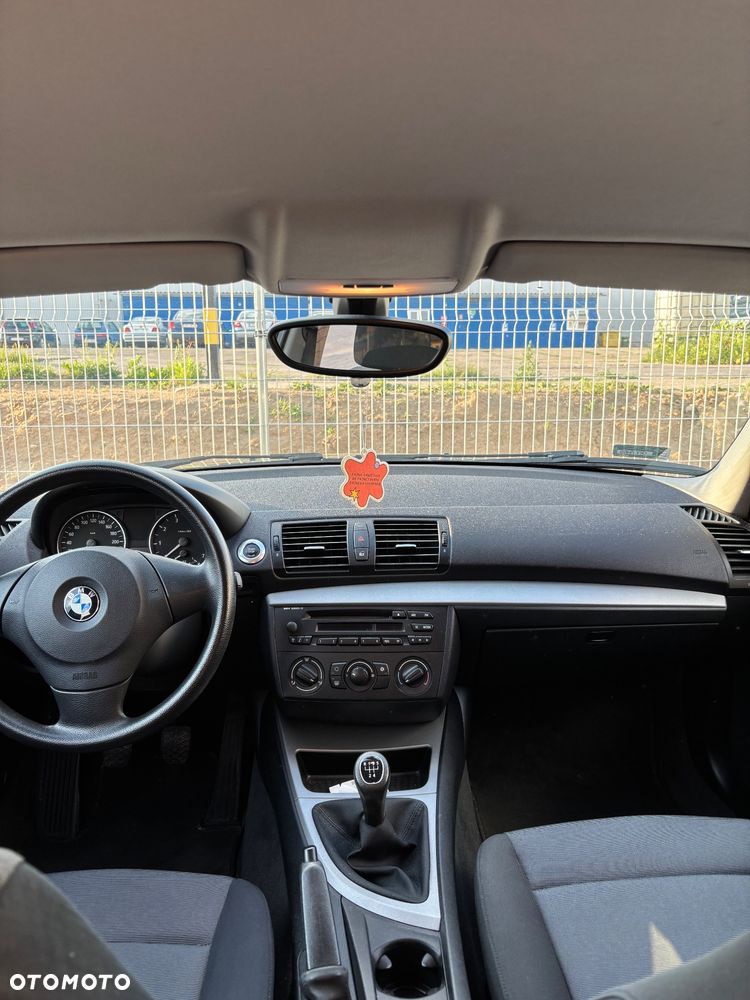 BMW Seria 1 116i - 10