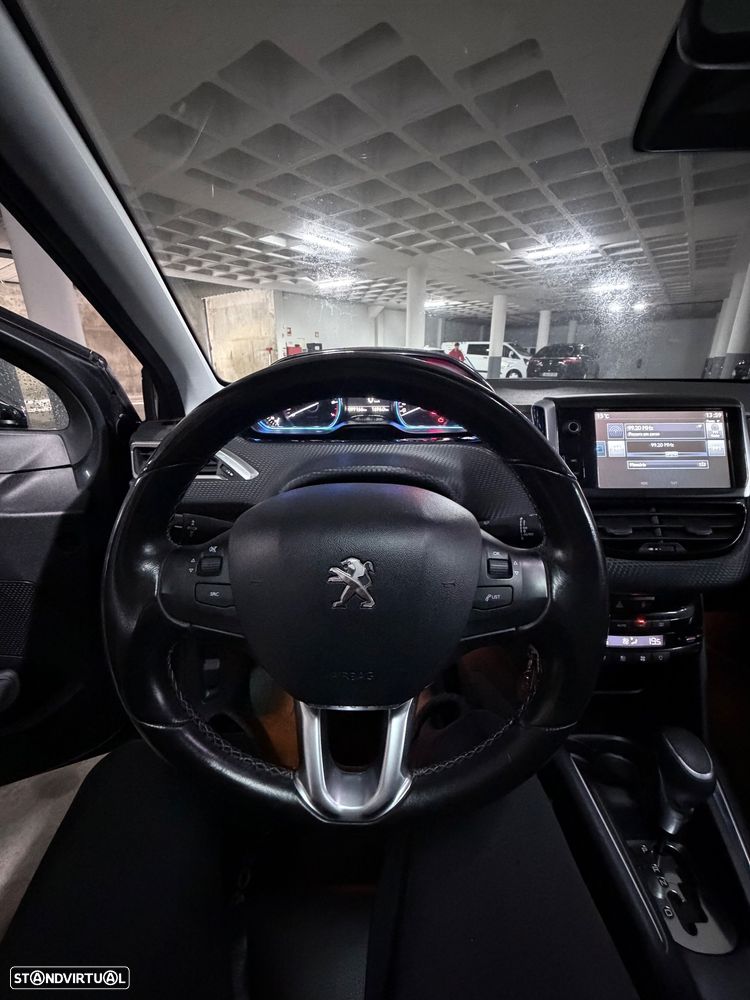 Peugeot 208 - 20