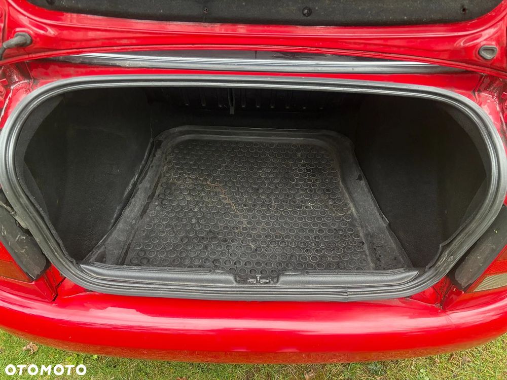 Volkswagen Polo - 15