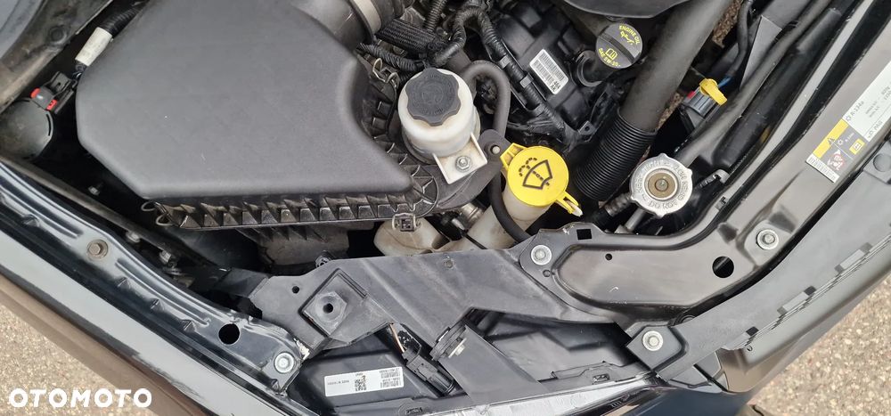 Dodge Grand Caravan - 12